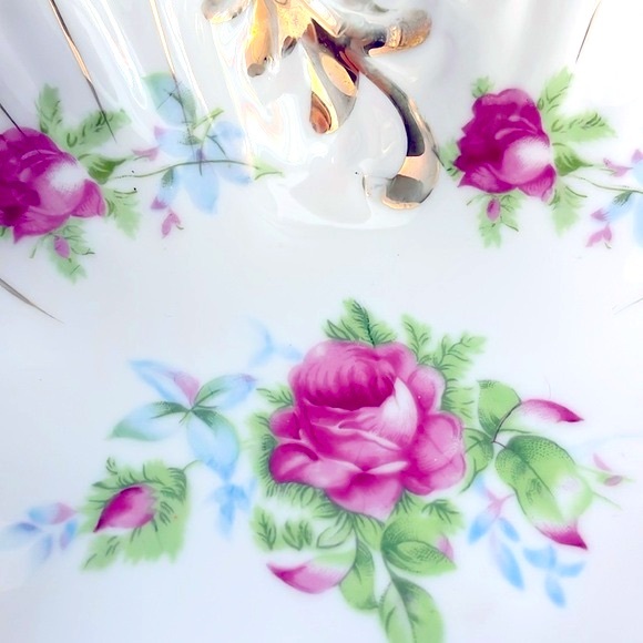 Porcelain Vintage Vanity Trinket Dish Made by ESD Japan Hand Painted Roses EUC - Picture 2 of 11